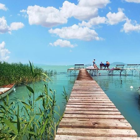 Topart Apartman I Balatonfenyves Exterior foto