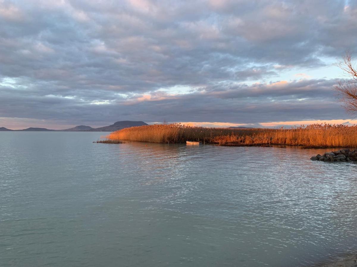 Topart Apartman I Balatonfenyves Exterior foto