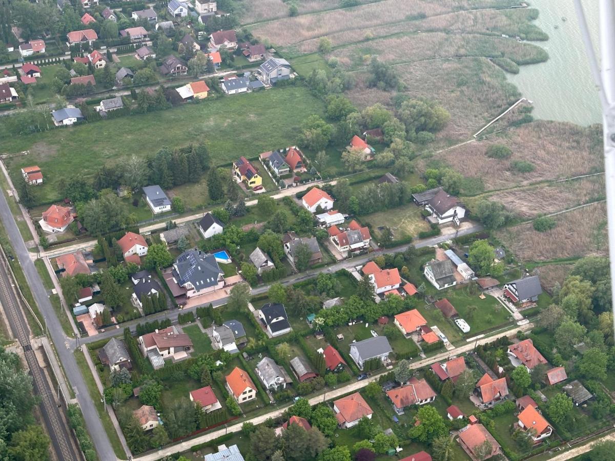 Topart Apartman I Balatonfenyves Exterior foto