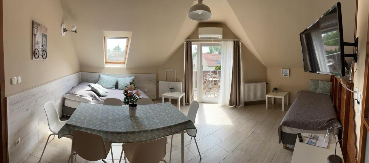 Topart Apartman I Balatonfenyves Exterior foto